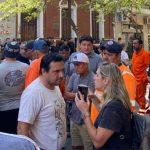 Portuarios reclamaron frente a la sede del Supa por trabajadores despedidos
