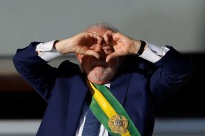 Lee más sobre el artículo Distintas miradas sobre el primer día de Lula presidente