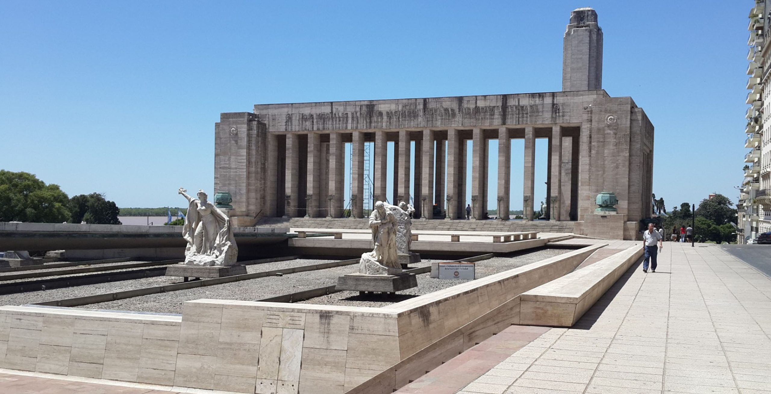 Lee más sobre el artículo Confirmaron la reactivación de las obras en el Monumento a la Bandera