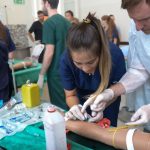 La UNR entrega equipamiento técnico a estudiantes de Enfermería
