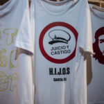 Muestra “Una remera que diga…” en el Galpón 11