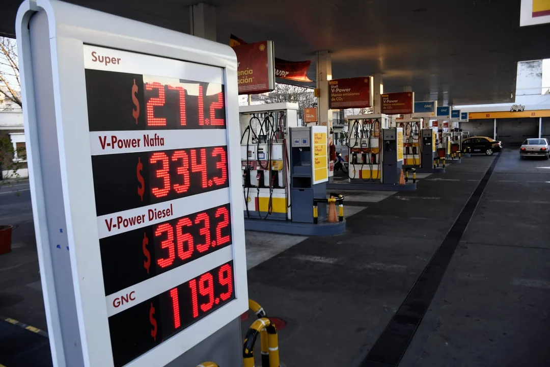 Lee más sobre el artículo Aumentaron los combustibles en Rosario: cómo quedaron la nafta y el gasoil