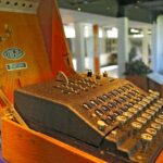 Los matemáticos polacos que ayudaron a desencriptar el Código Enigma de los nazis