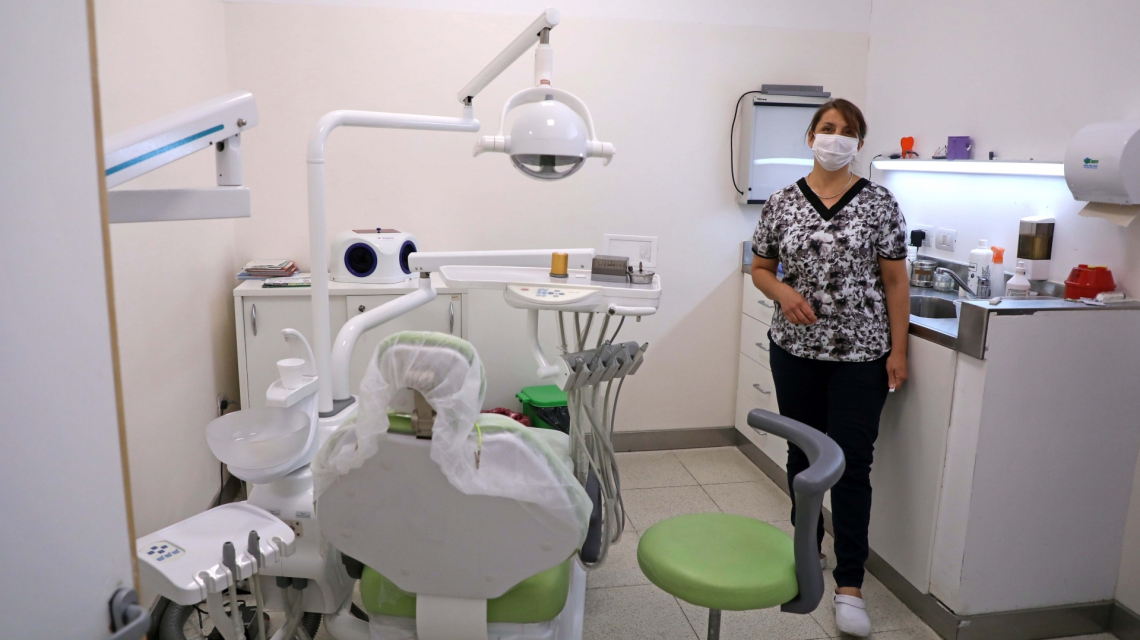 Lee más sobre el artículo Por la crisis, los hospitales públicos reciben cada vez más pacientes odontológicos