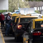 El Concejo aborda la renovación de licencias de taxis con modificaciones