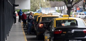 Lee más sobre el artículo El Concejo aborda la renovación de licencias de taxis con modificaciones