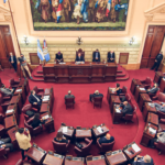 Diputados de Santa Fe buscan aprobar leyes claves en la última sesión del año