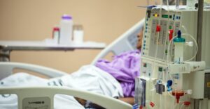 Lee más sobre el artículo Devaluación y financiación: corren riesgo 2100 pacientes en diálisis de Santa Fe