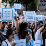 Senadores de Santa Fe aprobaron proyecto para suspender desalojos por créditos UVA