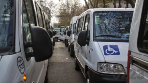 Lee más sobre el artículo Transportistas de personas con discapacidad interrumpen el servicio por tiempo indefinido