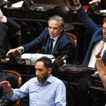 El túnel del tiempo: Bases con pretensiones refundacionales y regreso al siglo XVIII