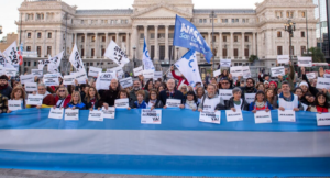 Lee más sobre el artículo Sonia Alesso: “Pedimos coherencia de los que se llenan hablando de educación en las campañas”