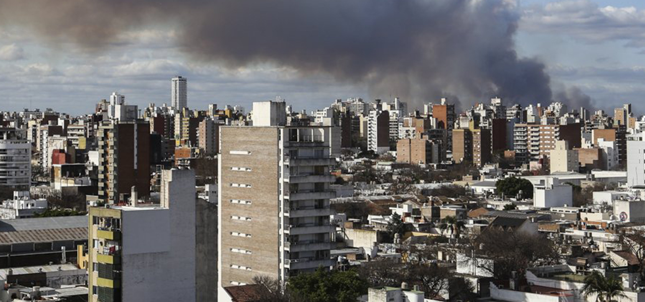 Lee más sobre el artículo Incendio en las islas, humo en Rosario: “Las condiciones son propicias para la propagación del fuego”