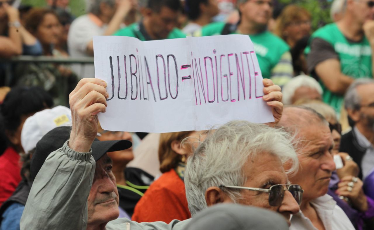 Lee más sobre el artículo Alberto Botto: “Es necesaria la presencia en la calle para mostrar que no acordamos con estas políticas”