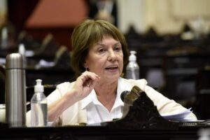 Lee más sobre el artículo Blanca Osuna: “El miércoles nos tiene que encontrar a la mayoría en contra del veto presidencial al financiamiento universitario”