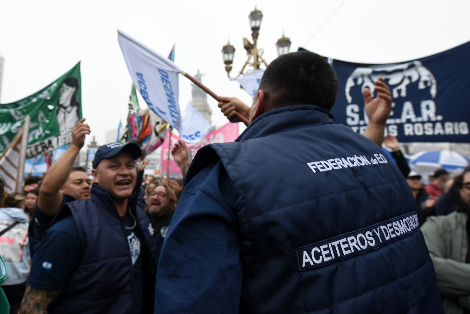 Lee más sobre el artículo Los aceiteros de paro en repudio a la “criminalización de la protesta”