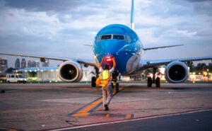 Lee más sobre el artículo Aerolíneas Argentinas: Historias de vida en un símbolo nacional