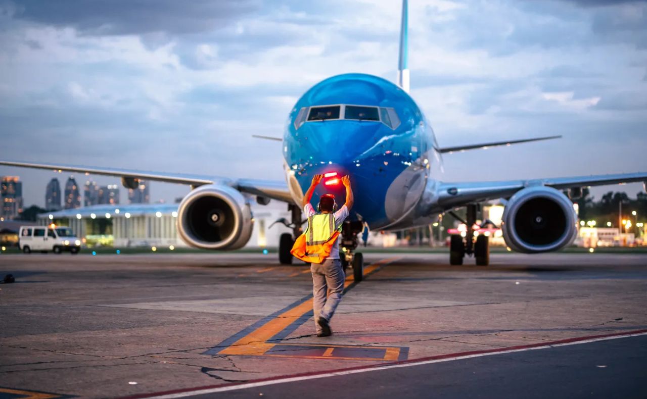 Lee más sobre el artículo Aerolíneas Argentinas: Historias de vida en un símbolo nacional