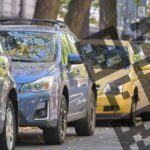 Alertan sobre posibles estafas con QR pegados en autos estacionados en la vía pública