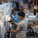 Pymes en alerta: la eliminación del Impuesto PAIS y la apertura de importaciones preocupan al sector