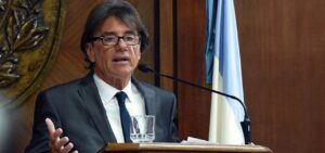 Lee más sobre el artículo El poder judicial y la Corte Suprema de Santa Fe que se viene con Daniel Erbetta