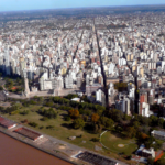 El Censo 2022 reveló en Rosario: más hogares unipersonales, menos propietarios y carencias en servicios básicos