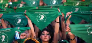 Lee más sobre el artículo Aborto Legal: Afirman que sin presupuesto nacional las mujeres deben volver a la clandestinidad