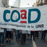 Docentes de la UNR votaron un paro de una semana y definen el plan de lucha nacional