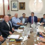 Paritarias de estatales: La provincia realizó una oferta salarial trimestral a los gremios de la administración central