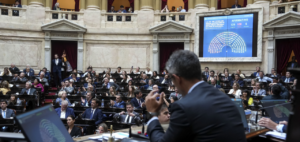 Lee más sobre el artículo Diputados aprobó el DNU de Milei para el acuerdo con el FMI