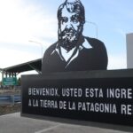 Denuncian que tirar abajo el monumento a Bayer es “destruir la historia de la Patagonia”