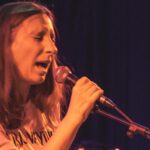 Pauline Fondevila entre varios idiomas y territorios artísticos