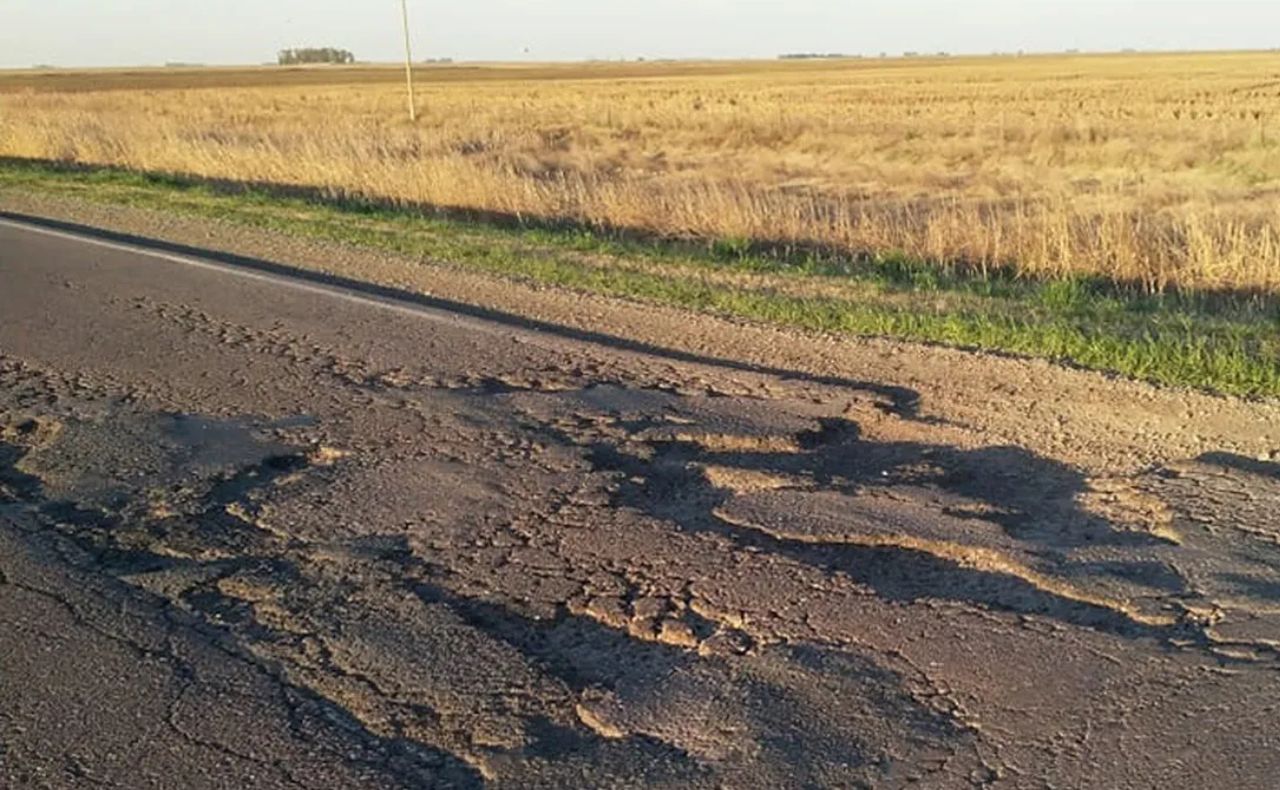 Lee más sobre el artículo Afirman que no usar la plata de los impuestos para arreglar las rutas nacionales es “criminal”
