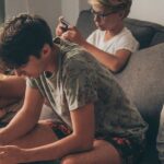Las adolescencias y su relación con las redes sociales