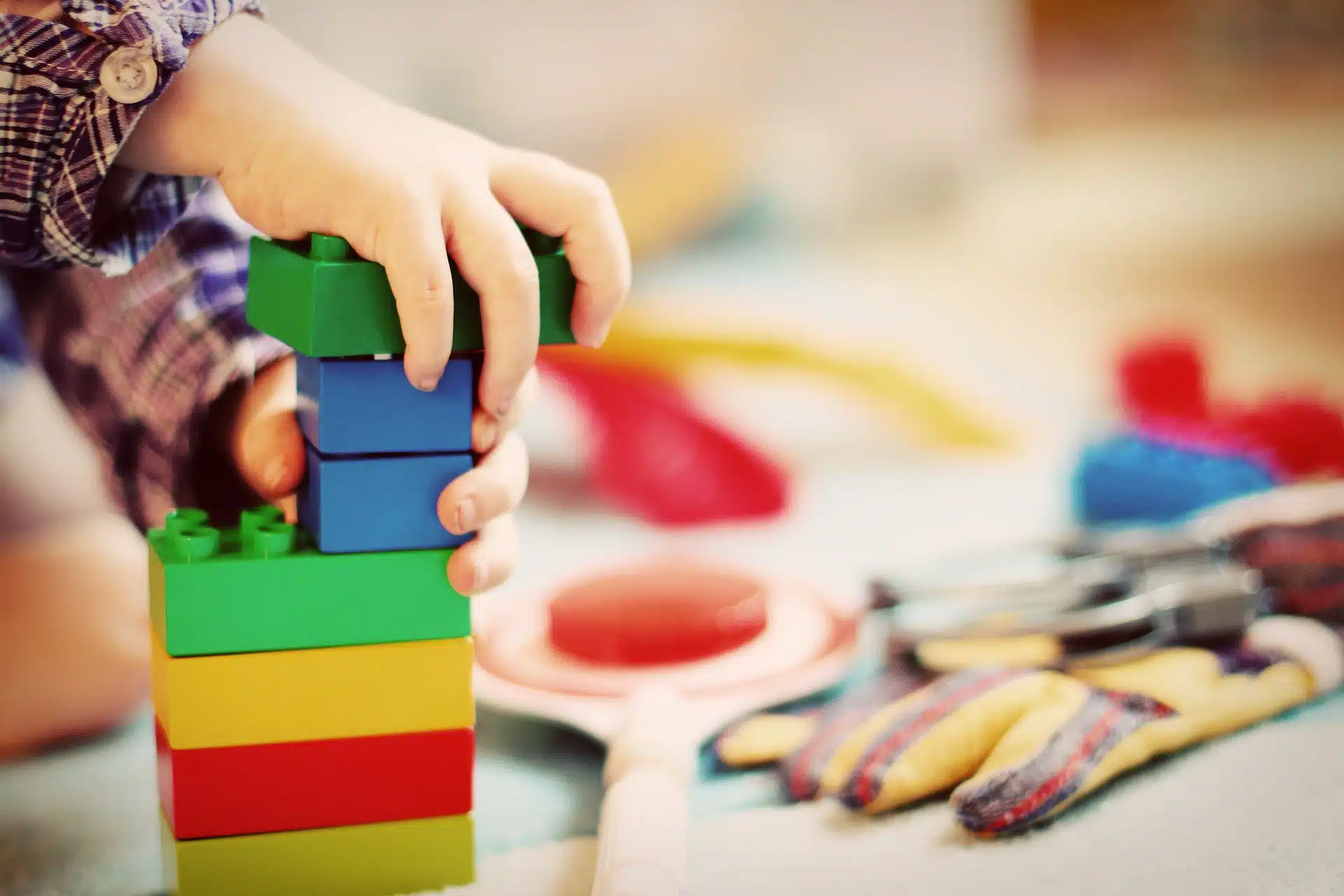 Lee más sobre el artículo Estudiantes de la UNR brindarán apoyo a niños a través del “Programa Andamios”