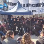 Estudiantes universitarios alientan “una discusión seria que se merecen las universidades” en el Congreso