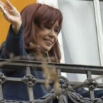 CFK pidió una aclaratoria para saber si puede salir al balcón a saludar
