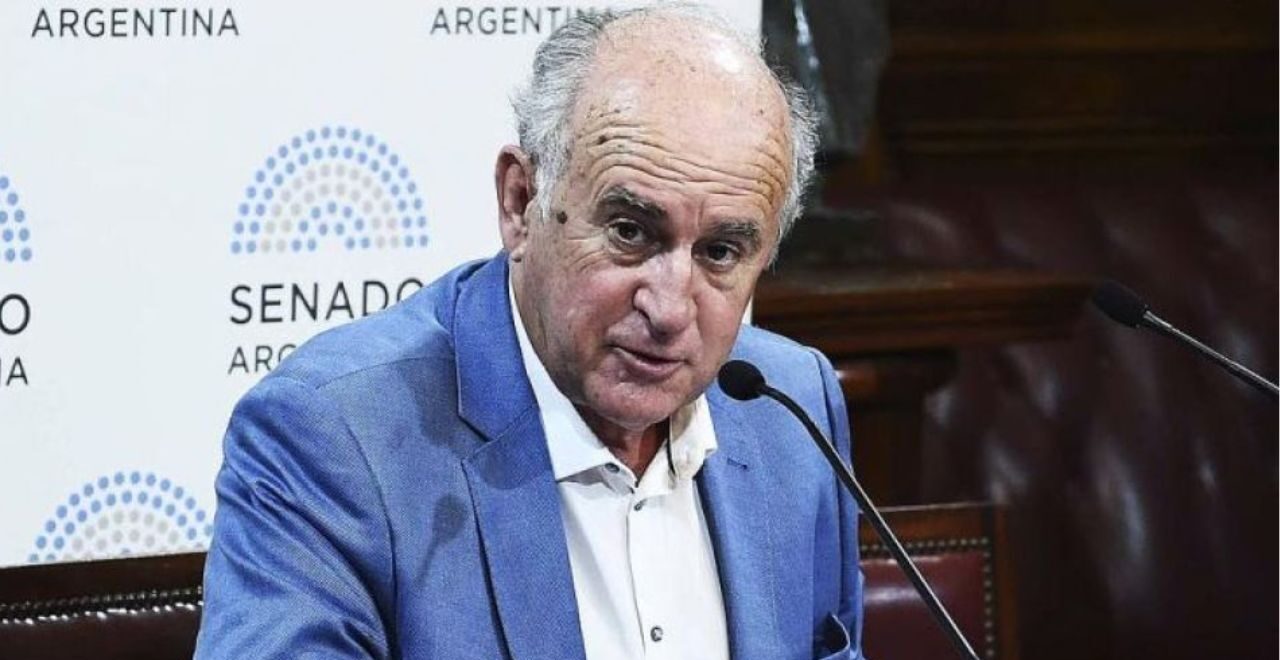 Lee más sobre el artículo Parrilli: “Hay un nuevo escenario político con una democracia con cepo al voto”