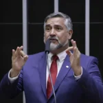Paulo Pimenta: “Estoy impresionado con la fuerza de la movilización del pueblo argentino”