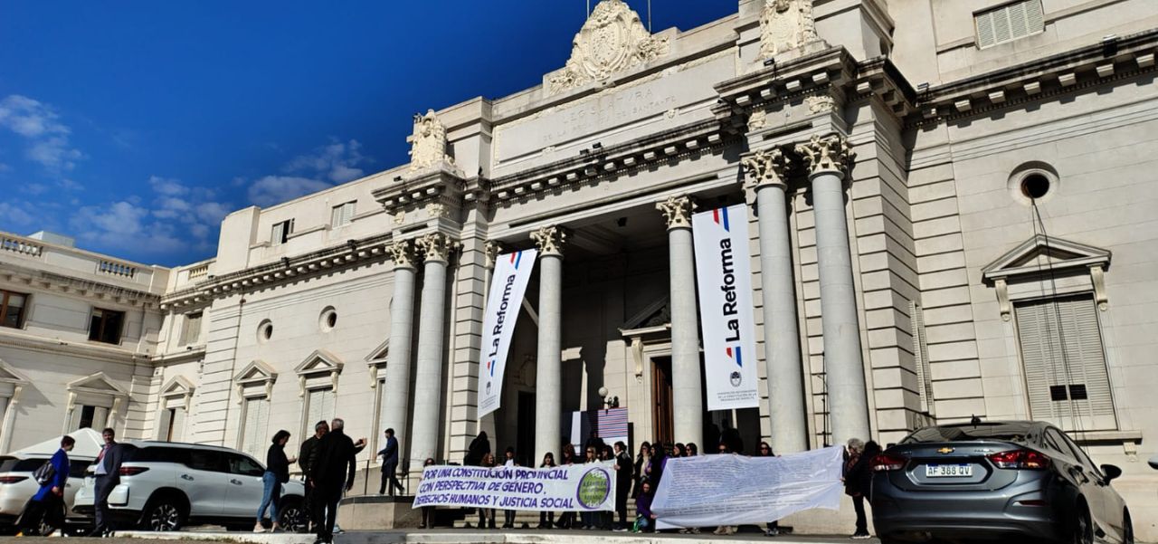 Lee más sobre el artículo Organizaciones sociales en la Convención: “Nos preocupa que hoy en esta plaza no seamos miles”