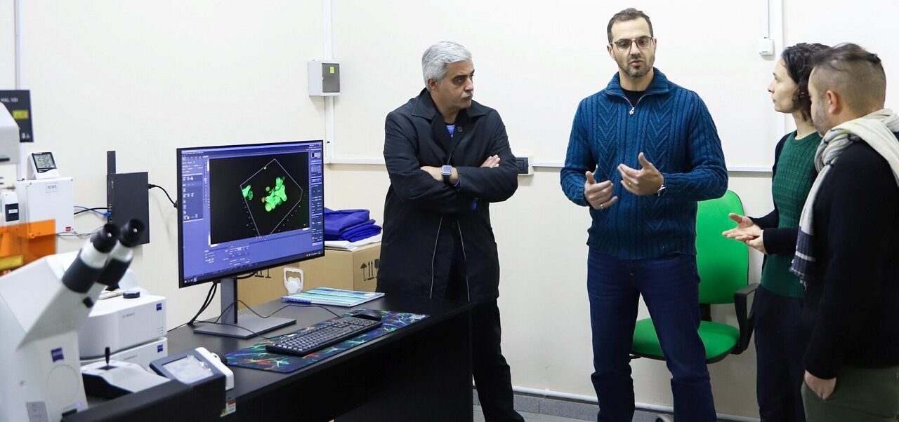Lee más sobre el artículo Equipos de última generación en Bioquímicas UNR