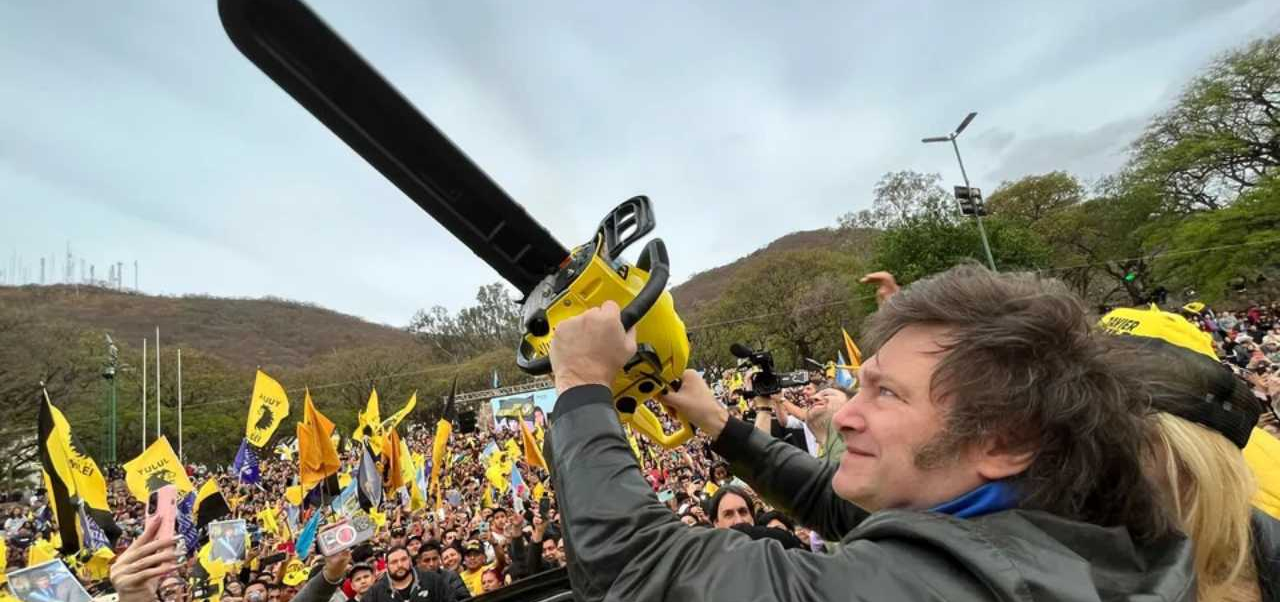 Lee más sobre el artículo El Gobierno disuelve Vialidad Nacional y elimina la Agencia de Seguridad Vial