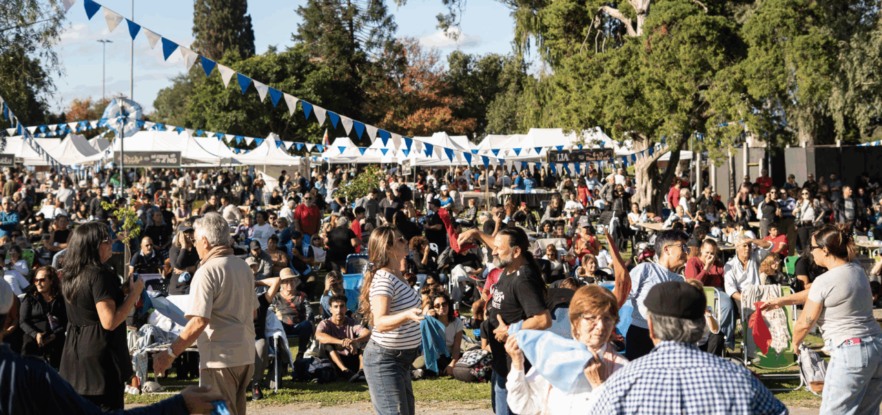 Lee más sobre el artículo Festejos, música, desfile y fiesta popular por el Día de la Independencia