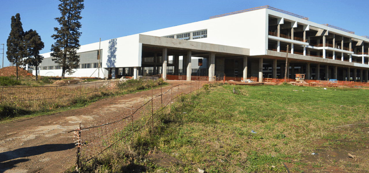 Lee más sobre el artículo El Hospital Regional Sur vuelve a ponerse en marcha: licitación confirmada para el 1° de agosto