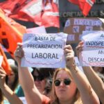 Médicos residentes marchan en Rosario por “derechos básicos” como profesionales
