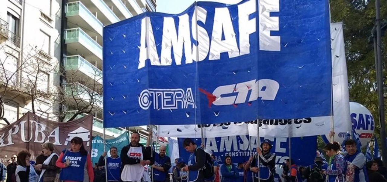 Lee más sobre el artículo Amsafe Rosario denuncia una “oferta salarial paupérrima” del gobierno de Santa Fe