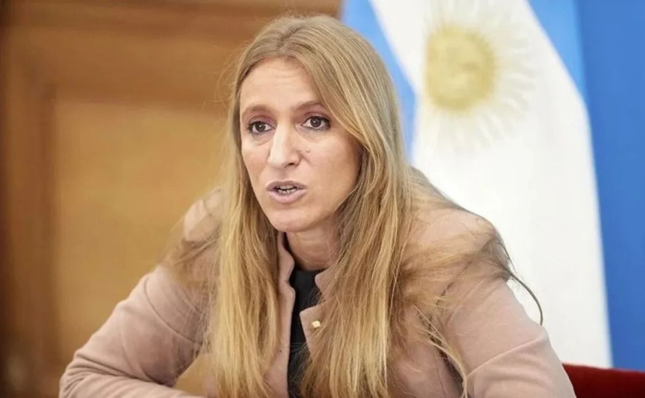 Lee más sobre el artículo Florencia Carignano: “Necesitamos diputados santafesinos que voten contra Milei”