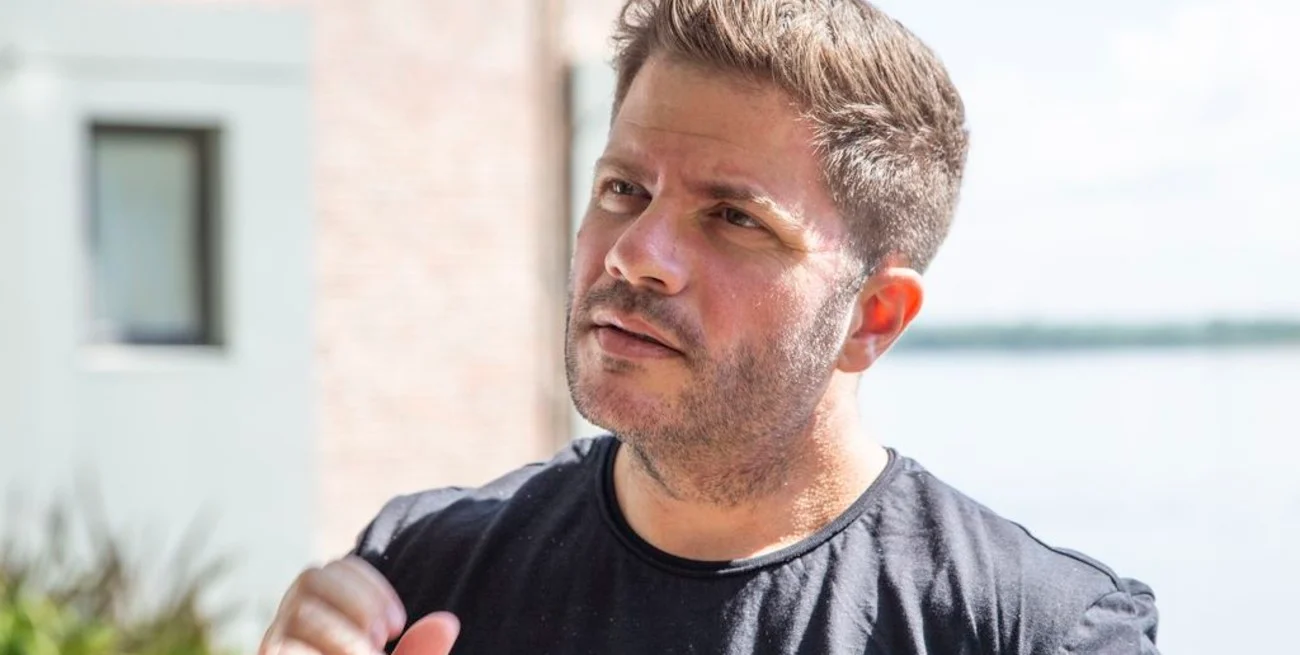 Lee más sobre el artículo Un grito federal: “Hay que salir del péndulo que fluctúa entre quienes funden al Estado o funden a la gente”