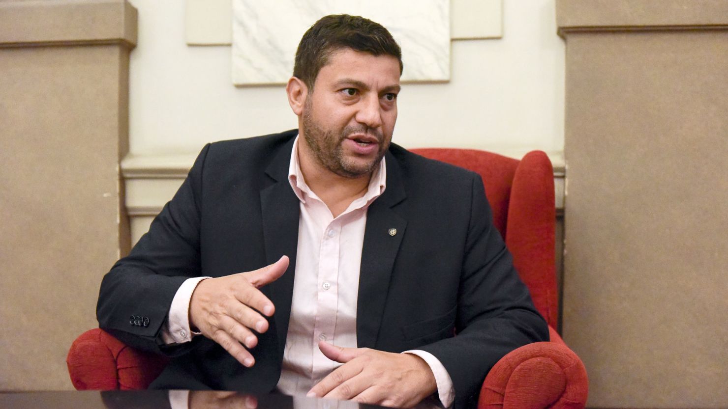 Lee más sobre el artículo Chumpitaz quiere revalidar su banca en Diputados lejos del PRO y con “afinidad ideológica con Milei”