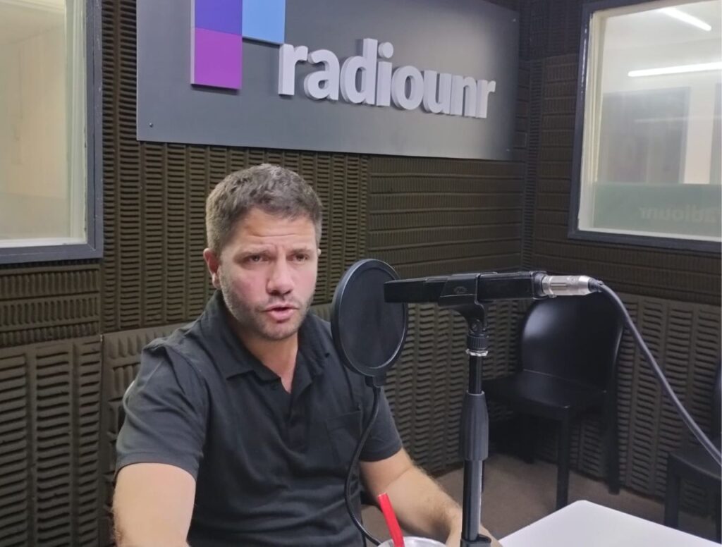 Lee más sobre el artículo Descartan acuerdo de Pullaro con Kicillof y afirman que no hay diálogo con LLA